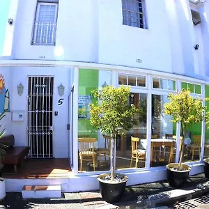 Hostel House On The Hill